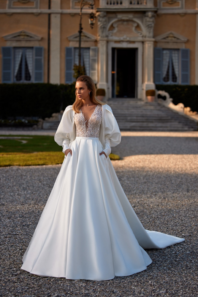 Simple Wedding Dresses: 27 Best Looks, Expert Tips / Faqs | Bryllup